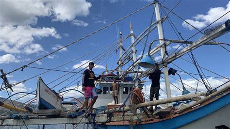 Zambales fishers defy China’s trespass rule .